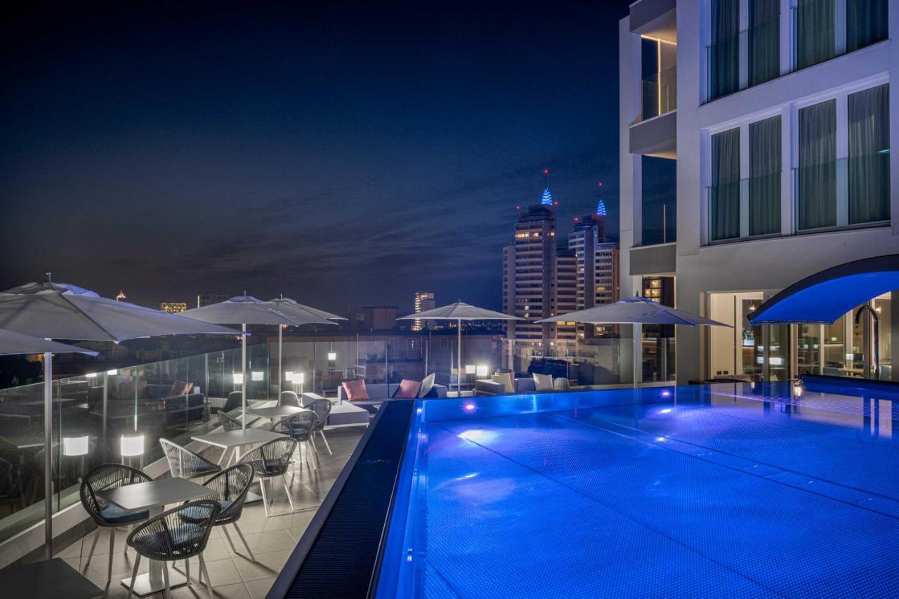 J44 Lifestyle Hotel Lido di Jesolo Eksteriør billede The swimming pool at the hotel