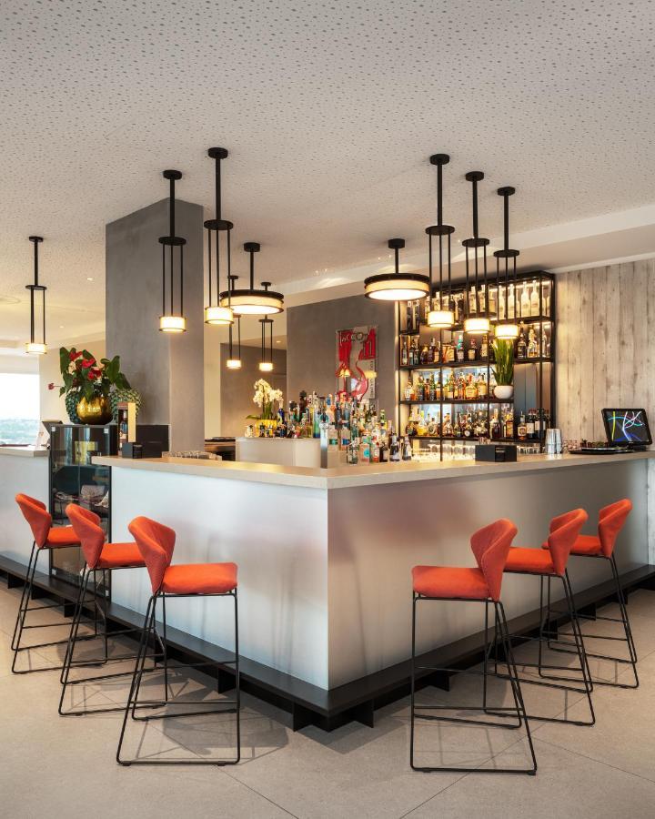 J44 Lifestyle Hotel Lido di Jesolo Eksteriør billede The bar at the lounge
