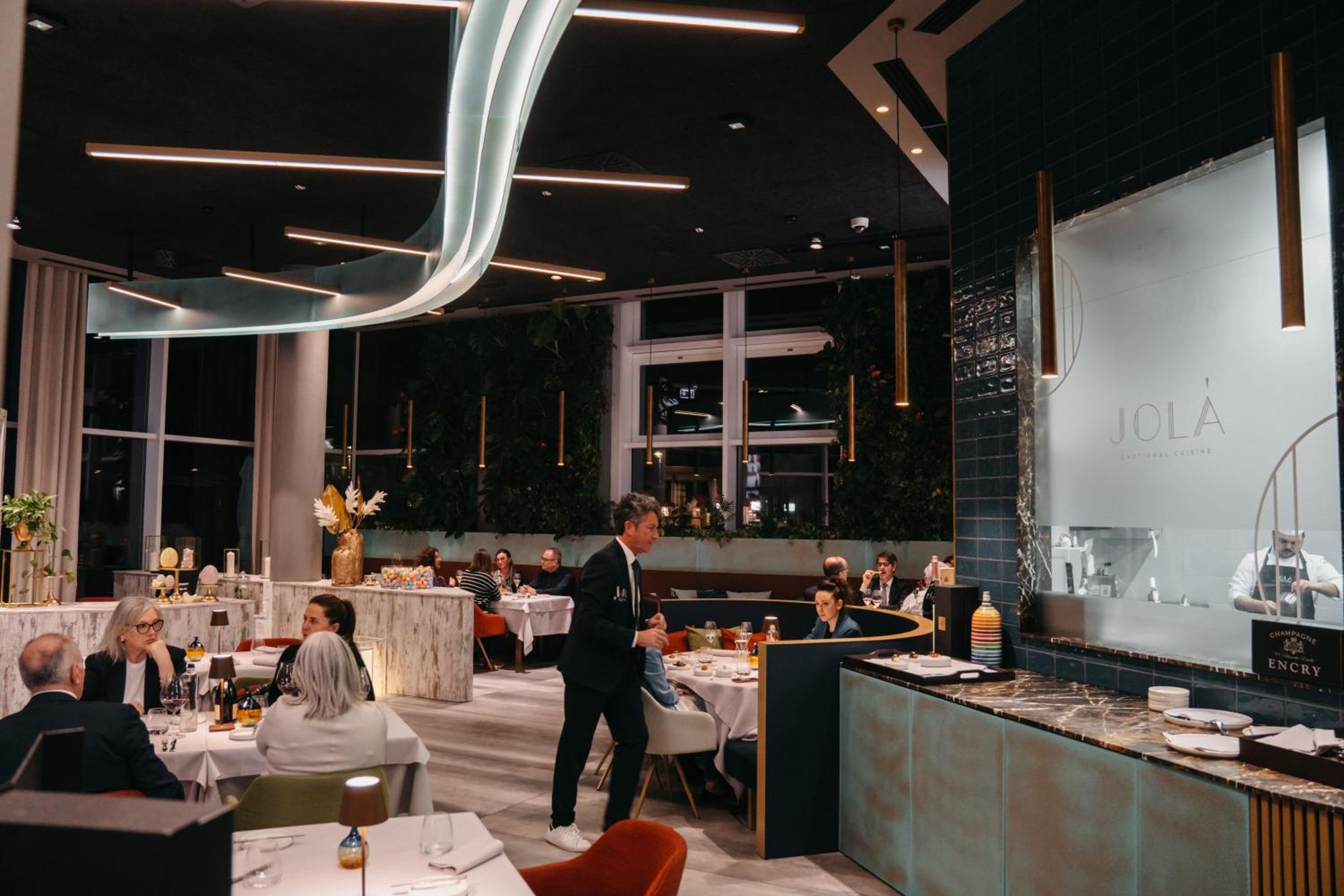 J44 Lifestyle Hotel Lido di Jesolo Eksteriør billede Restaurant NOLÀ
